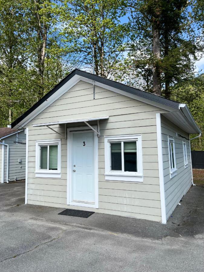 Lake Errock Motel Harrison Mills Ngoại thất bức ảnh