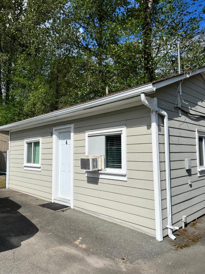 Lake Errock Motel Harrison Mills Ngoại thất bức ảnh